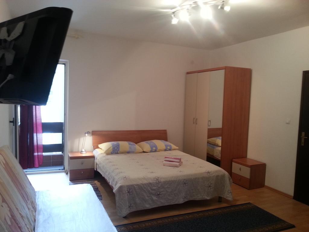 Studio Apartments Ivica พรีมอชเตน ห้อง รูปภาพ