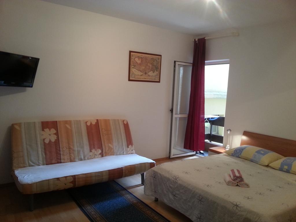 Studio Apartments Ivica พรีมอชเตน ห้อง รูปภาพ